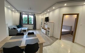 Old Town Apartment 1E